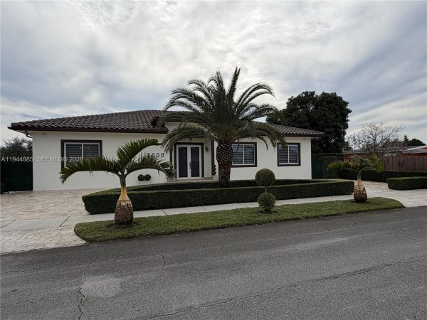 Undisclosed Address Miami, FL 33165