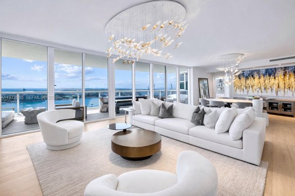 400 Alton Rd #2806 Miami Beach, FL 33139