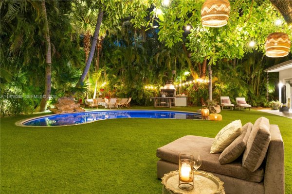 330 Gulf Rd Key Biscayne, FL 33149