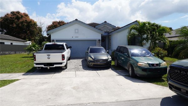 16869 SW 109th Pl Miami, FL 33157