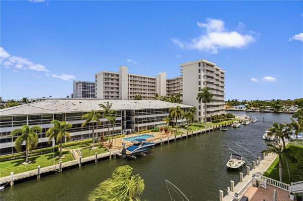 3101 NE 47th Ct #403 Fort Lauderdale, FL 33308