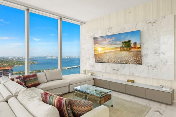 700 NE 26th Ter #4206 Miami, FL 33137