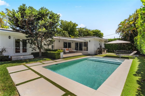 1531 Consolata Ave Coral Gables, FL 33146