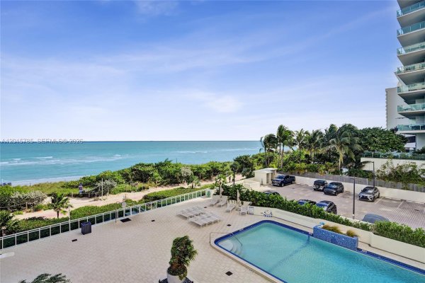 6917 Collins Ave #503 Miami Beach, FL 33141