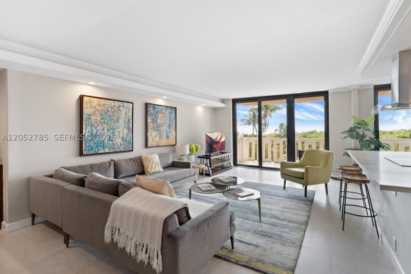 1121 Crandon Blvd #F403 Key Biscayne, FL 33149