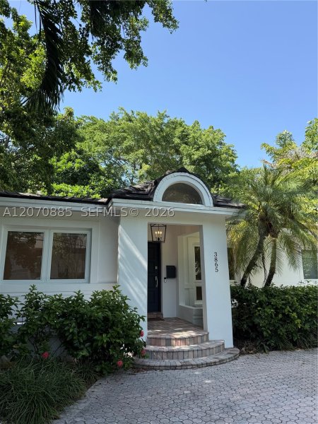 3865 Poinciana Ave Miami, FL 33133