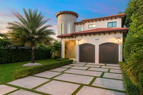 6529 SW 30th St Miami, FL 33155