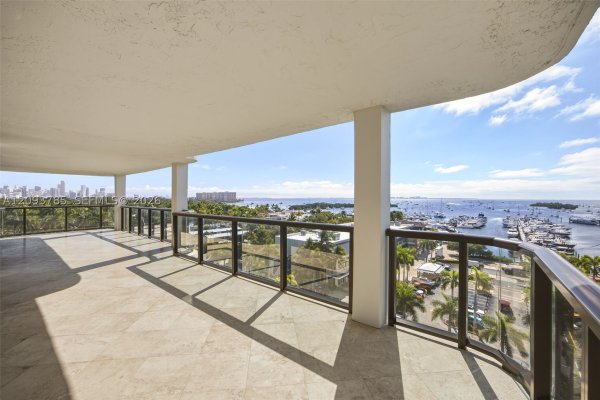 2575 S Bayshore Dr #10A & 10B Coconut Grove, FL 33133
