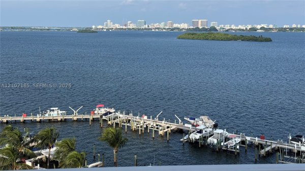 4000 NE Towerside Ter #1101 Miami, FL 33138