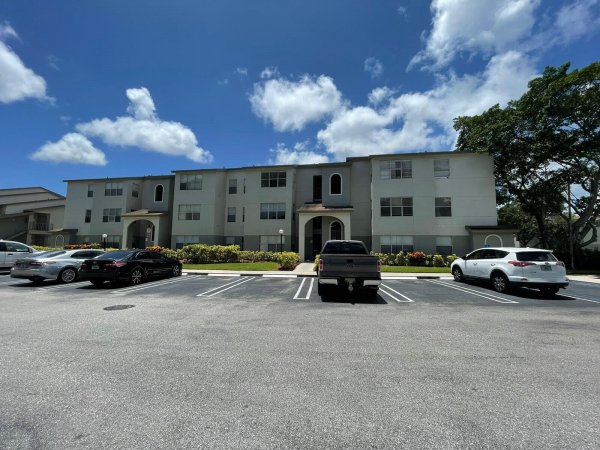 1401 Village Blvd #136 West Palm Beach, FL 33409