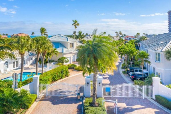 774 Seaview Dr Juno Beach, FL 33408