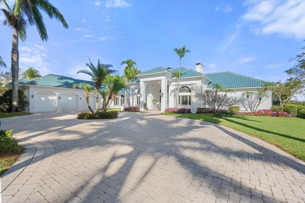 3220 Santa Barbara Wellington, FL 33414