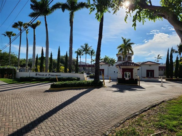 6709 N Kendall Dr #230 Pinecrest, FL 33156