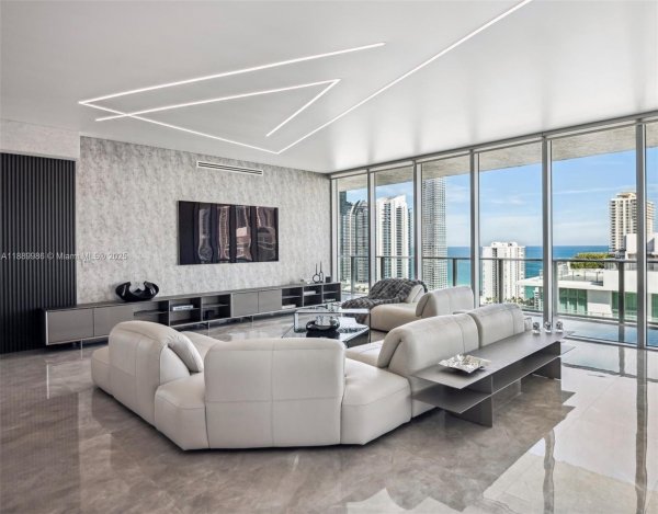 330 Sunny Isles Blvd #5-UPH04 Sunny Isles Beach, FL 33160