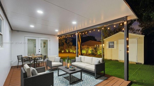 256 NW 78th Ter Margate, FL 33063