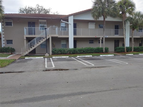 8800 Royal Palm Blvd #102-1 Coral Springs, FL 33065