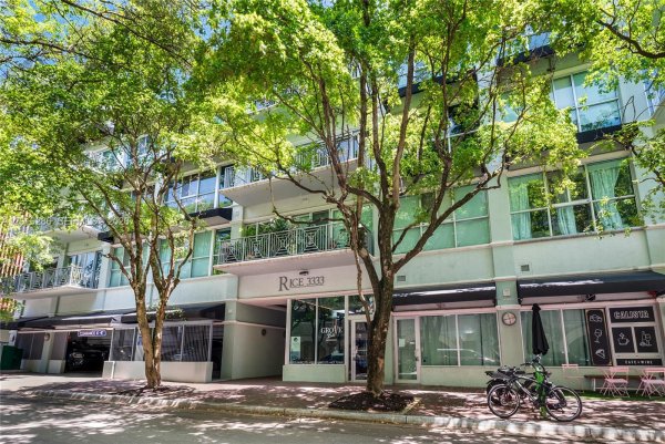 3333 Rice St #301 Miami, FL 33133