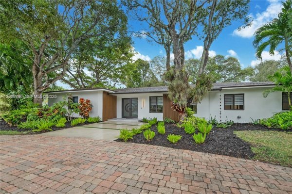 17203 SW 78th Pl Palmetto Bay, FL 33157