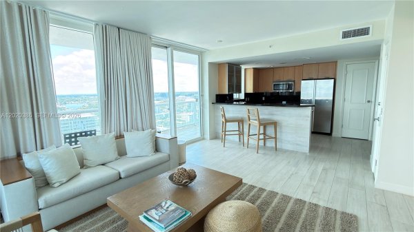 505 N Fort Lauderdale Bch Blvd #2201 Fort Lauderdale, FL 33304