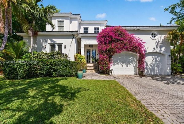 442 Ridgewood Rd Key Biscayne, FL 33149