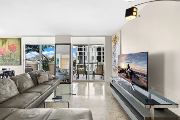 17555 Atlantic Blvd #708 Sunny Isles Beach, FL 33160
