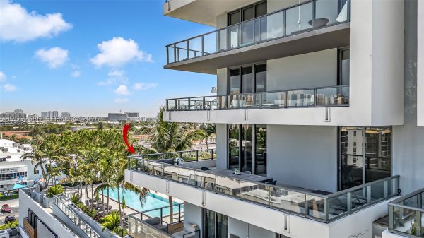 2960 NE 207th St #811 Aventura, FL 33180