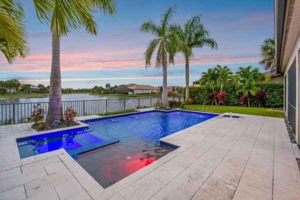 114 Indigo Riv Jupiter, FL 33478