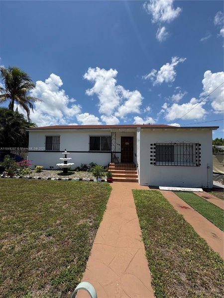 168 NW 39th St Miami, FL 33127