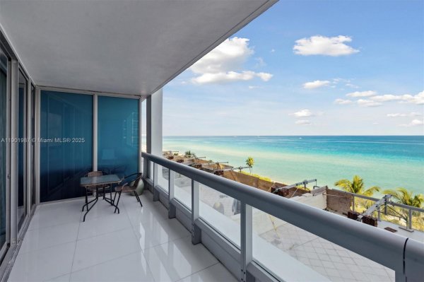 6899 Collins Ave #702 Miami Beach, FL 33141