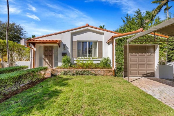 4484 Royal Palm Ave Miami Beach, FL 33140