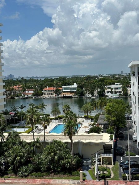 5601 Collins Ave #622 Miami Beach, FL 33140