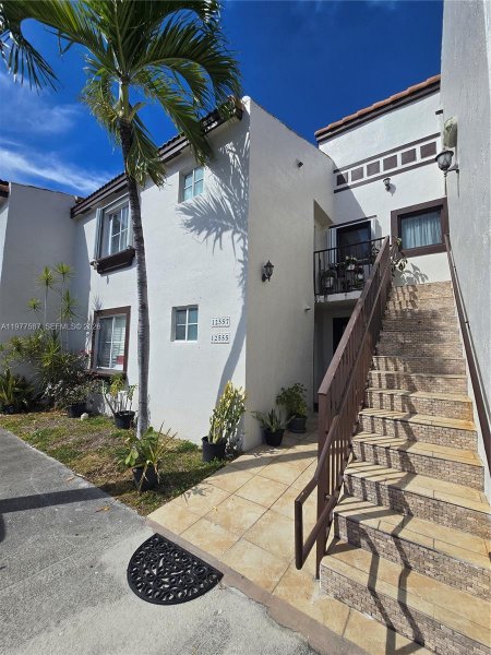 12555 NW 11th Way #103 Miami, FL 33182