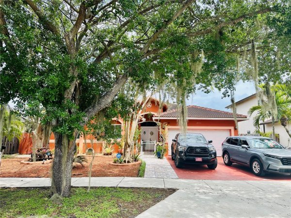 14531 SW 160th Ct Miami, FL 33196