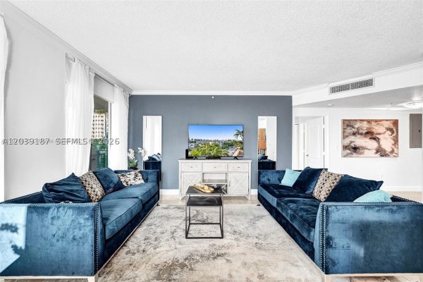 17555 NW Atlantic Blvd #608 Sunny Isles Beach, FL 33160