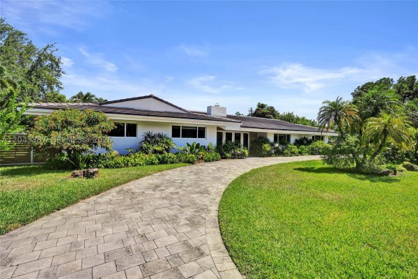 7820 SW 134th St Pinecrest, FL 33156