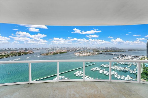 1000 S Pointe Dr #2501 Miami Beach, FL 33139