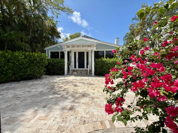 1216 SE 1st Fort Lauderdale, FL 33301