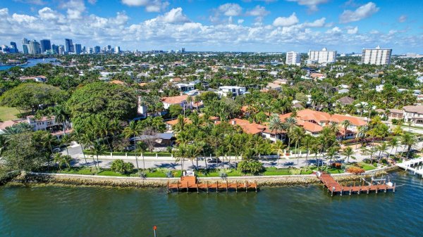 815 Idlewyld Dr Fort Lauderdale, FL 33301