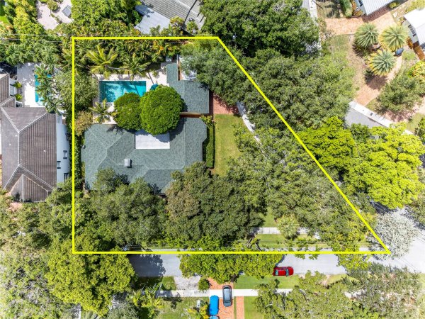 1017 SE 13th Ter Fort Lauderdale, FL 33316