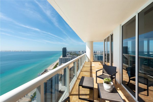 1850 S Ocean Dr #4104 Hallandale Beach, FL 33009