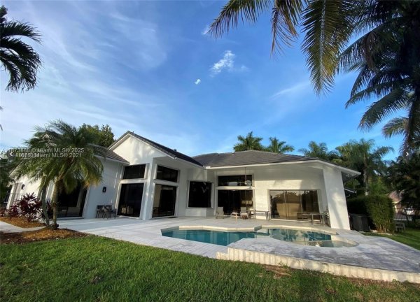 3041 Birkdale Weston, FL 33332