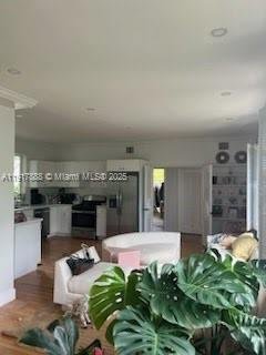 3921 N Meridian Ave #2B Miami Beach, FL 33140