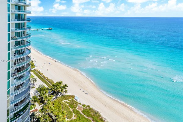 16001 Collins Ave #2103 Sunny Isles Beach, FL 33160