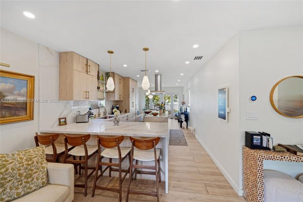 1737 SW 11th St Miami, FL 33135