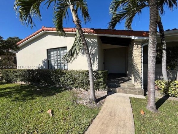 3400 S Le Jeune Rd #3404 Coral Gables, FL 33134