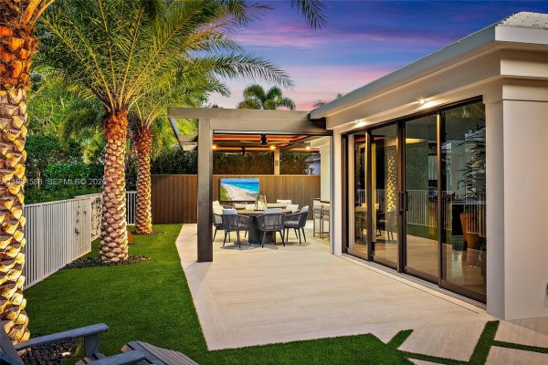 3501 Captains Way Jupiter, FL 33477