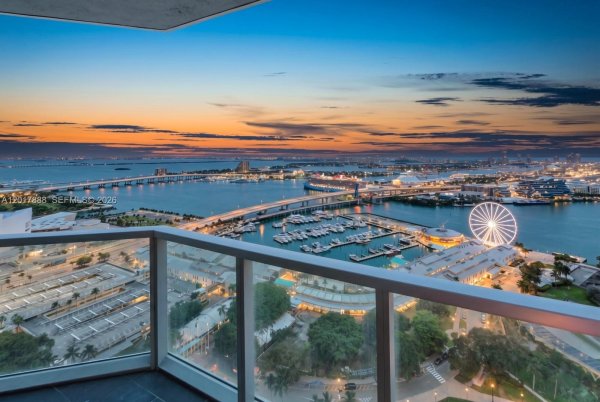 244 Biscayne Blvd #3602 Miami, FL 33132