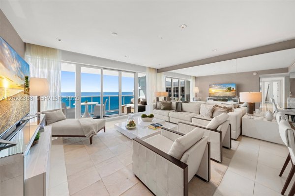 102 24th St #PH-1718 Miami Beach, FL 33139