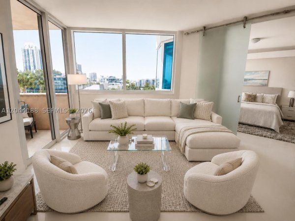 300 S Pointe Dr #706 Miami Beach, FL 33139