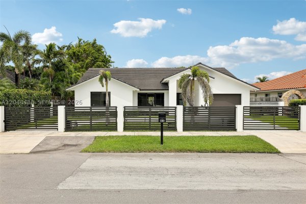 6816 SW 89th Ct Miami, FL 33173